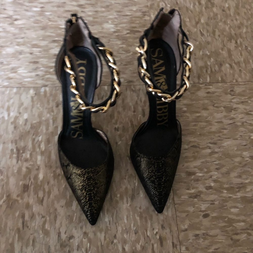 Women’s Sam&Libby shoes